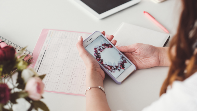 Why Digital Marketing is a Perfect Side Hustle for Corporate Professionals